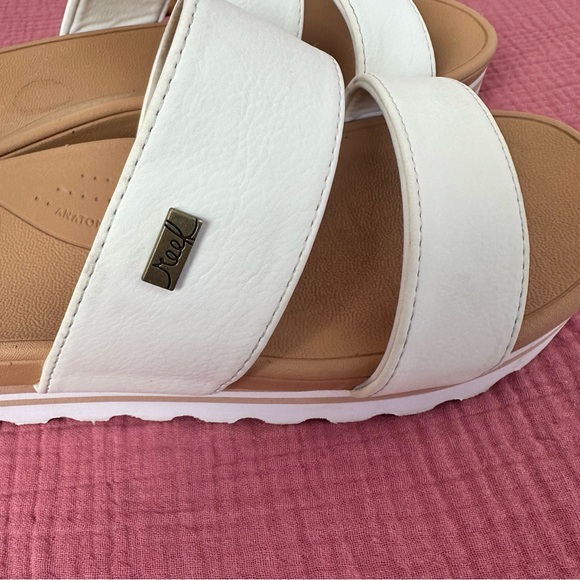 Reef Womens Banded Horizon Hi Slide Sandals White Tan Footbed Size 7 - Picture 6 of 8